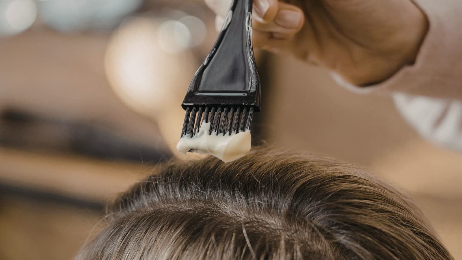 What Your Stylist Wishes You Knew About Box Hair Dye