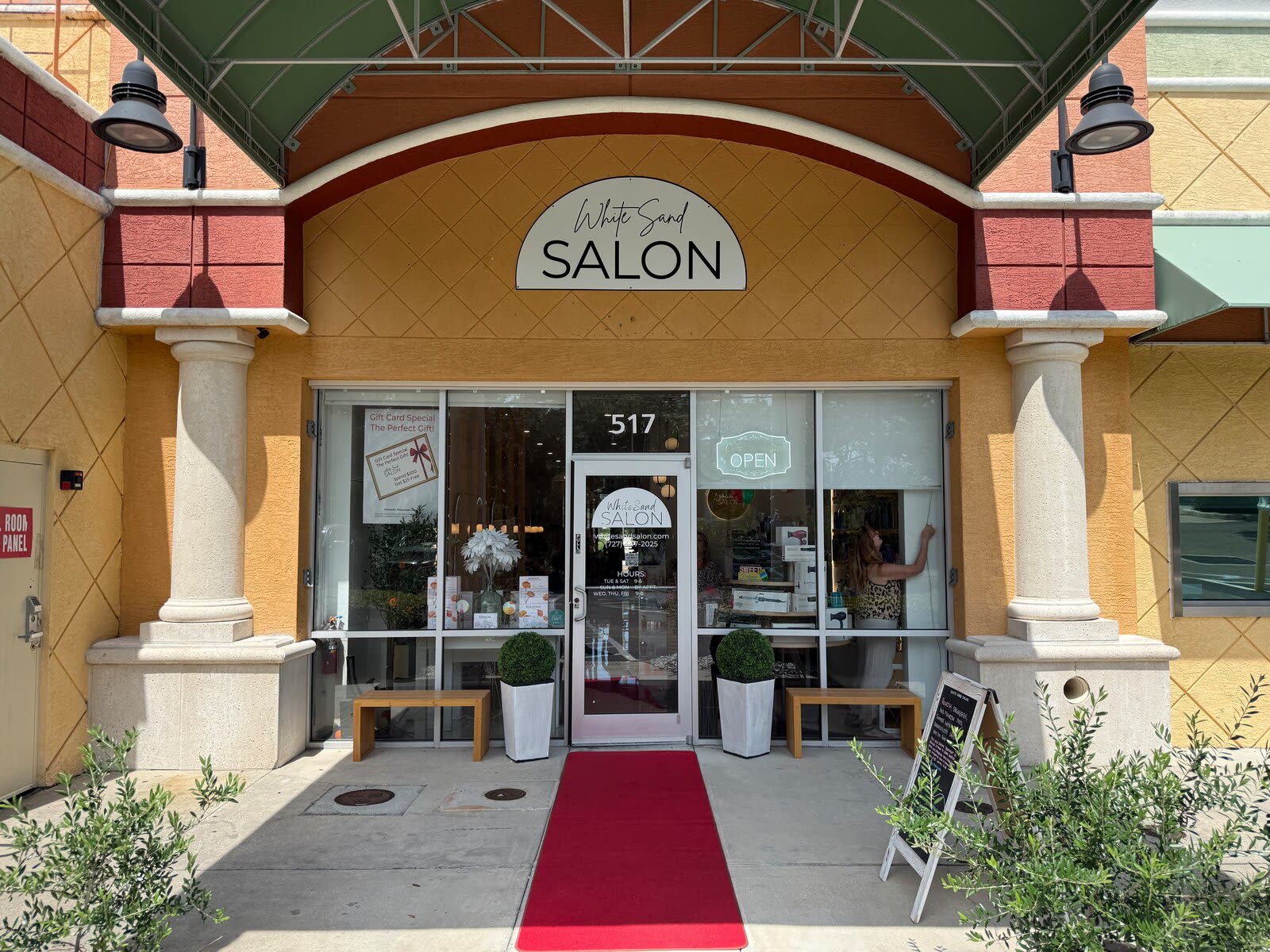 The White Sand Salon storefront on Cleveland Street in Clearwater on opening day